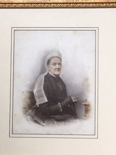 Old photo of elderley lady
