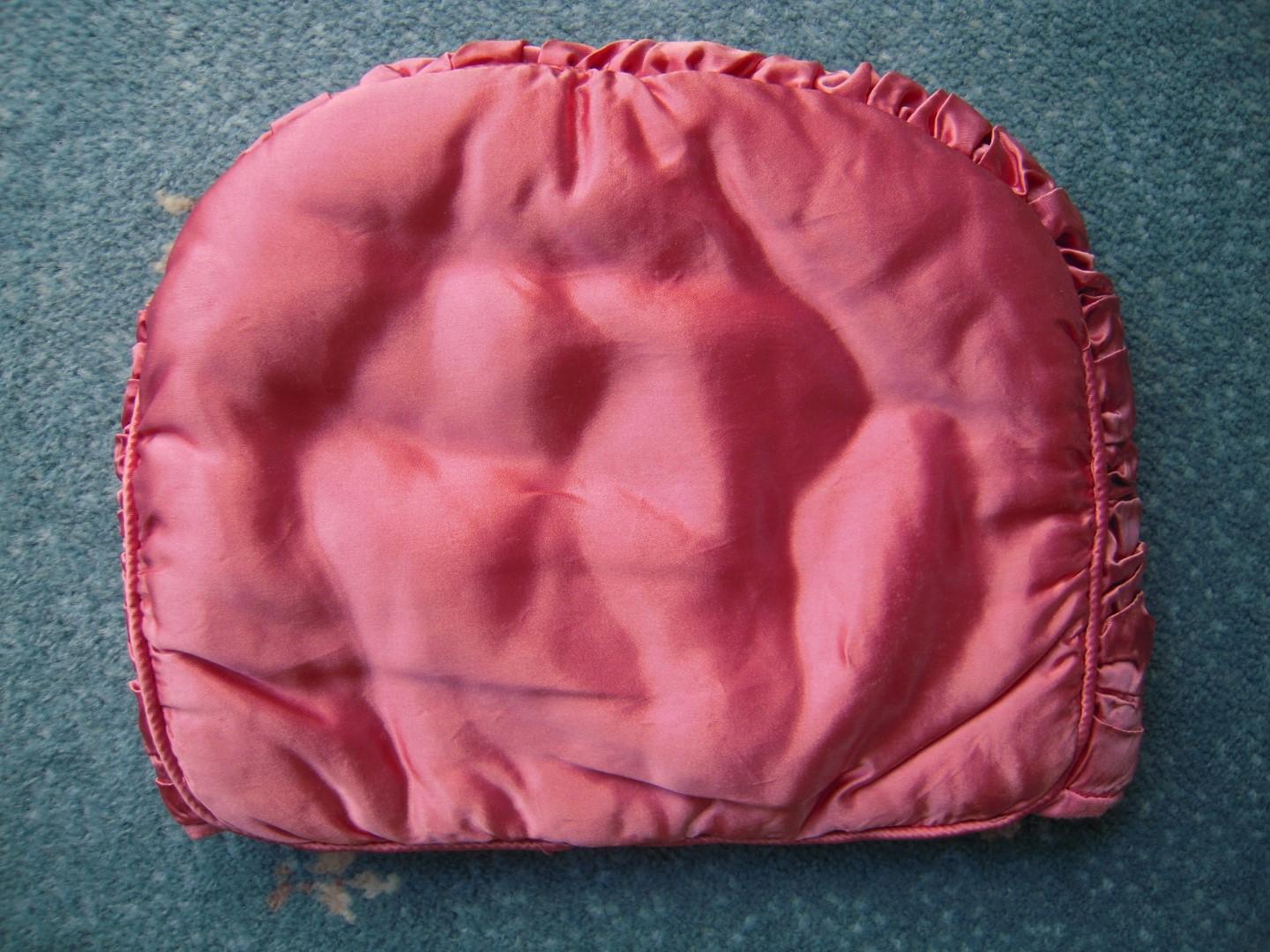 plain pink tea cosy
