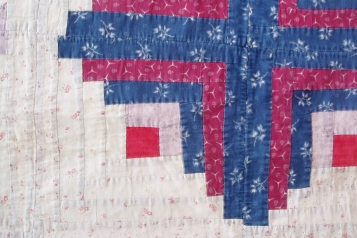 Blue and red log cabin block