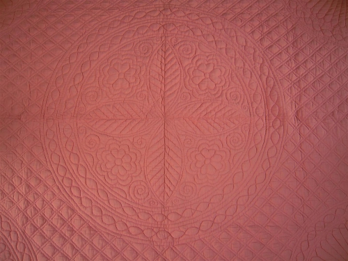 Peach quilt centre detail