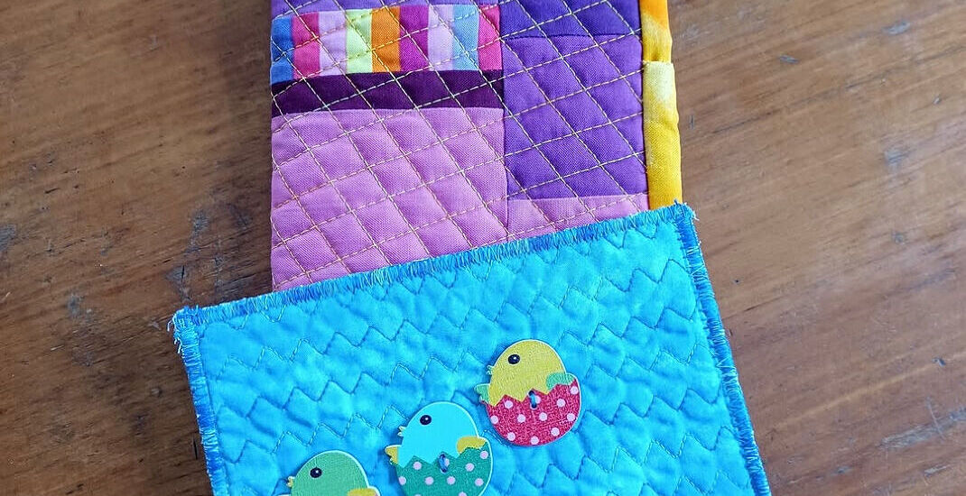 Glasses Case created by Muriel Markland for the Modern Quilt Group Springtime Swap 2025