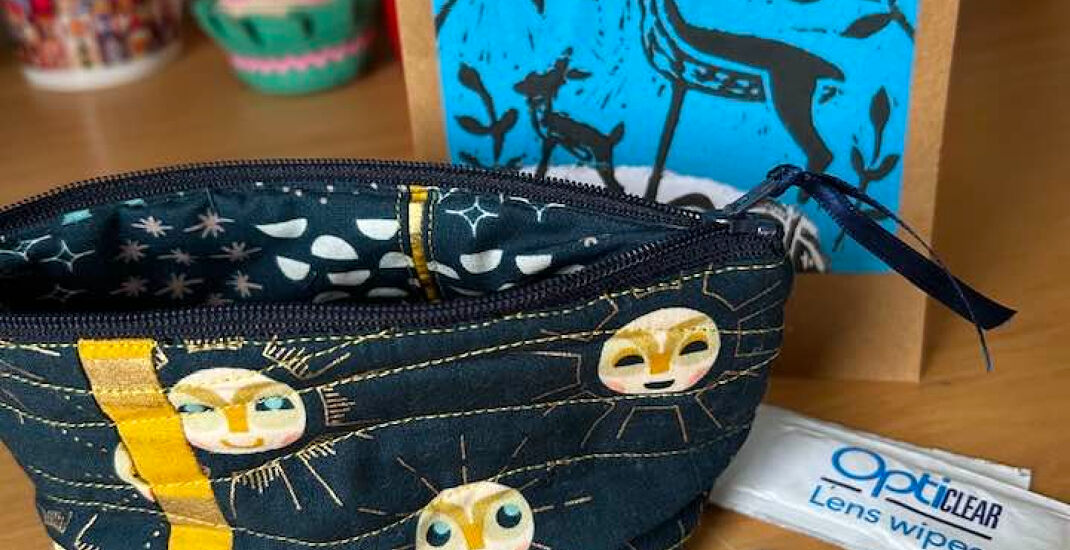 Glasses Case created by Fiona Burrows for the Modern Quilt Group Springtime Swap 2025