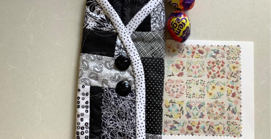 Glasses Case created by Cathy Moore for the Modern Quilt Group Springtime Swap 2025