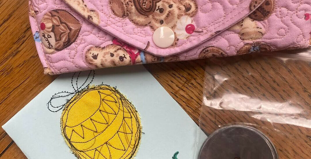Glasses Case created by Rhian Newton for the Modern Quilt Group Springtime Swap 2025