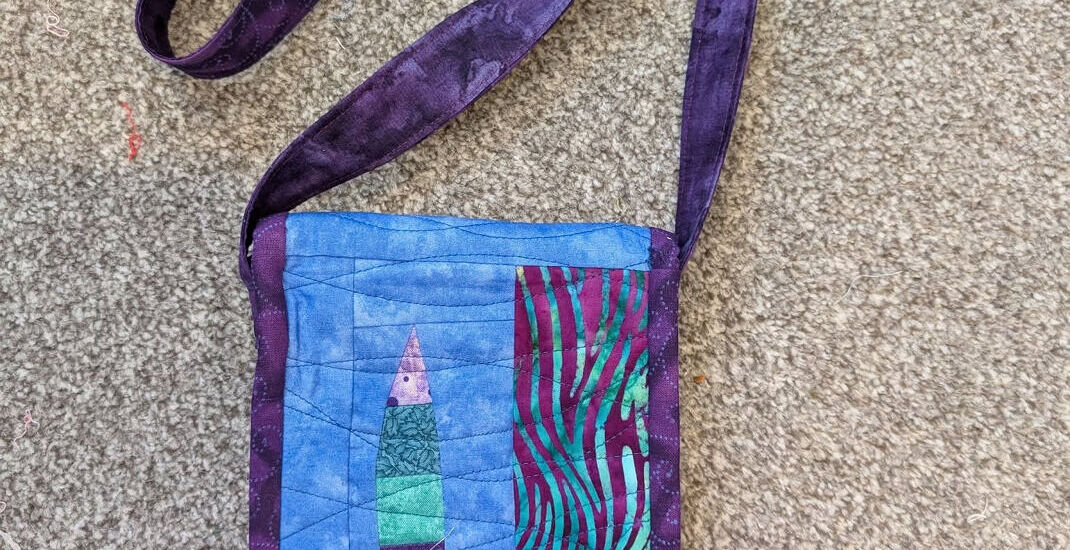 Small bag created by Lynne Del-Greco